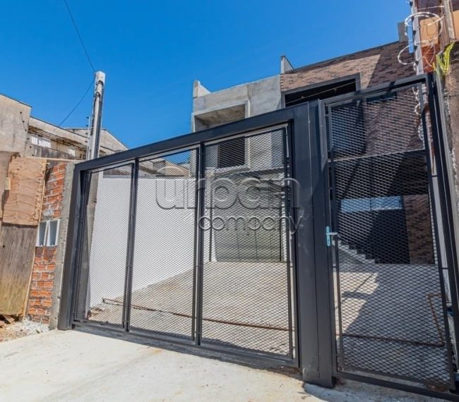 Casa com 210m², 3 quartos, 3 suítes, 4 vagas, no bairro Chácara da Pedras em Porto Alegre