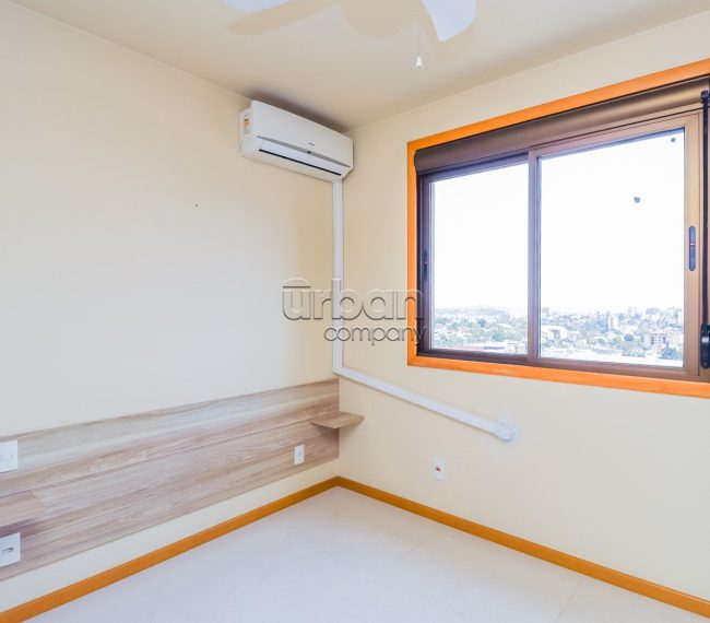 Apartamento com 77m², 3 quartos, 1 suíte, 2 vagas, no bairro Vila Jardim em Porto Alegre