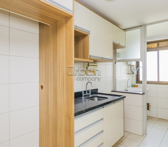 Apartamento com 77m², 3 quartos, 1 suíte, 2 vagas, no bairro Vila Jardim em Porto Alegre