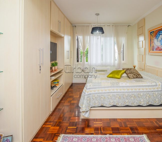 Apartamento com 134m², 3 quartos, 1 suíte, 2 vagas, no bairro Menino Deus em Porto Alegre