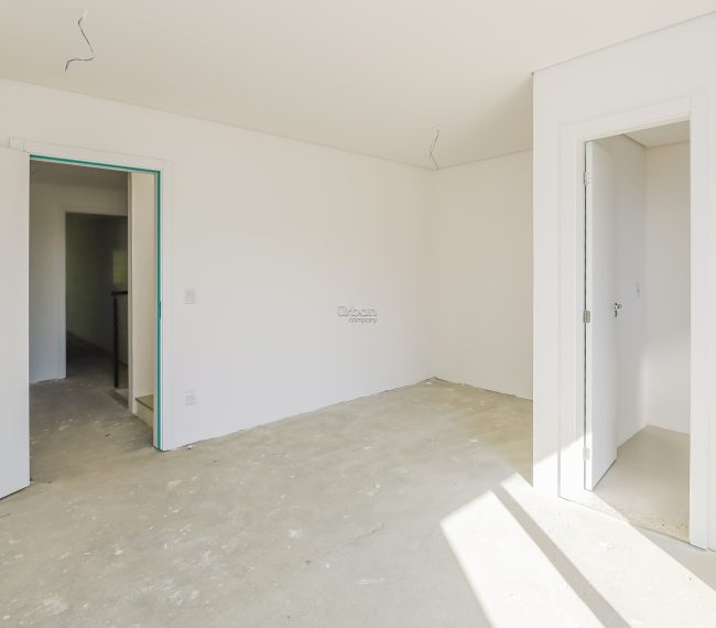 Casa com 210m², 3 quartos, 3 suítes, 4 vagas, no bairro Chácara Das Pedras em Porto Alegre