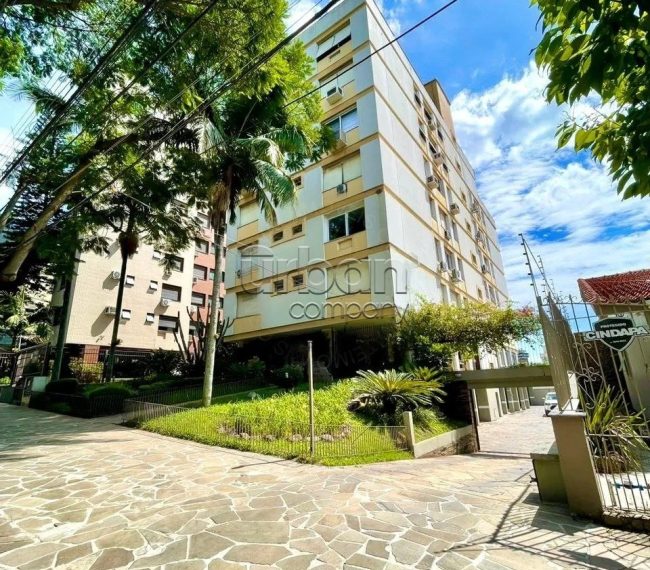 Apartamento com 140m², 3 quartos, 1 suíte, 2 vagas, no bairro Higienópolis em Porto Alegre