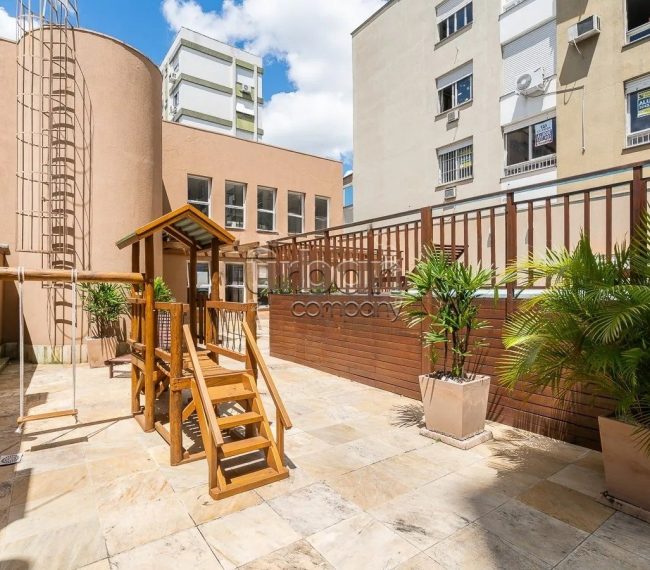 Apartamento Garden com 178m², 3 quartos, 1 suíte, 2 vagas, no bairro Santana em Porto Alegre