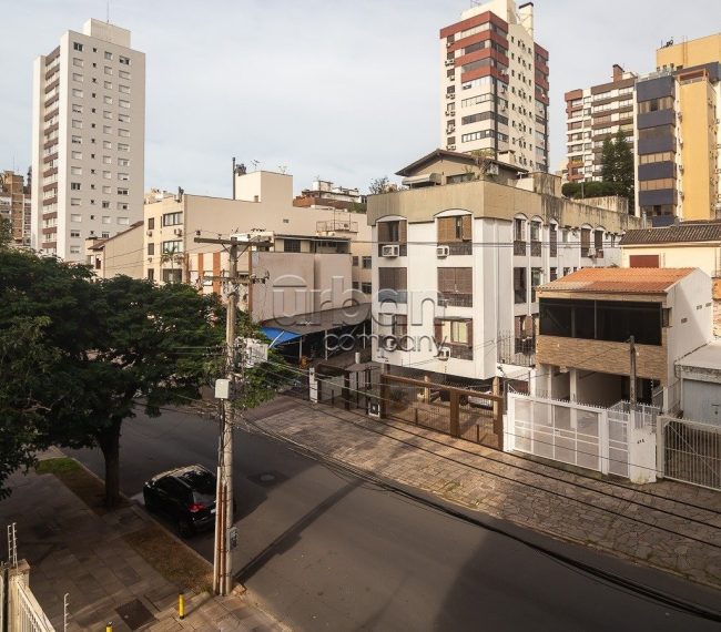 Apartamento com 174m², 3 quartos, 1 suíte, 3 vagas, no bairro Petrópolis em Porto Alegre