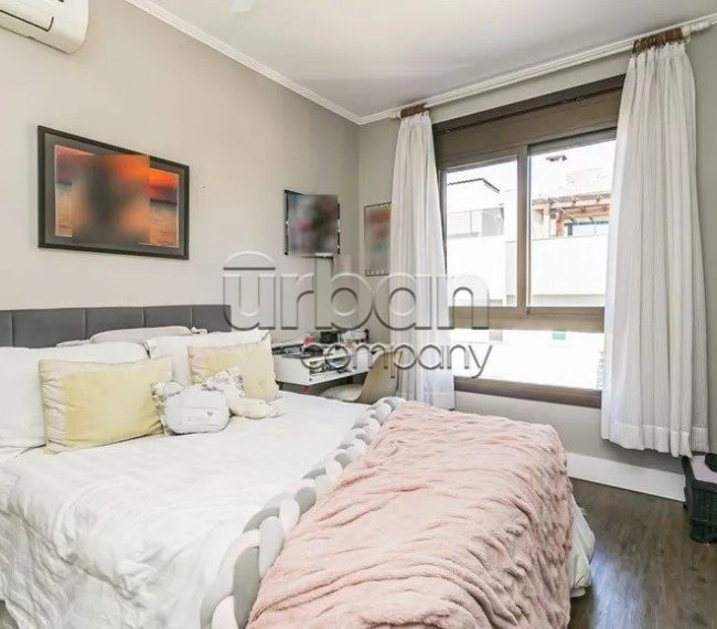 Casa em Condomínio com 218m², 3 quartos, 1 suíte, 3 vagas, no bairro Ecoville em Porto Alegre