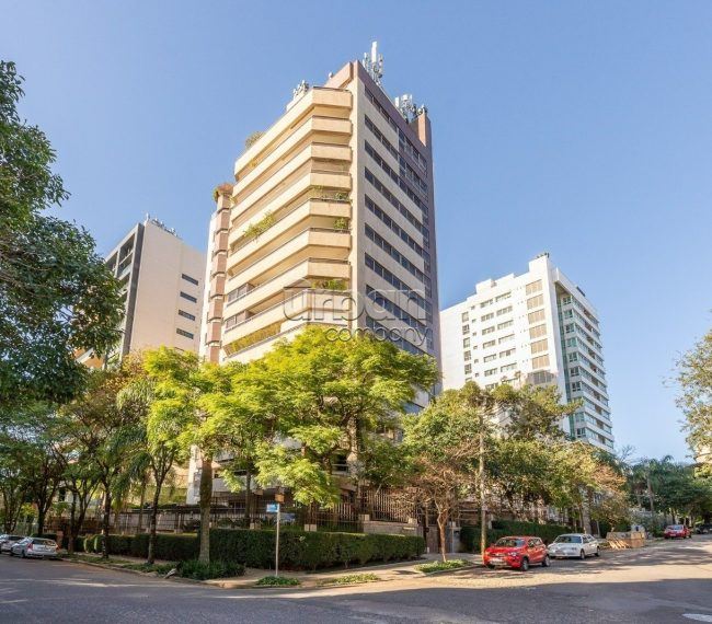 Apartamento com 335m², 3 quartos, 3 suítes, 4 vagas, no bairro Bela Vista em Porto Alegre