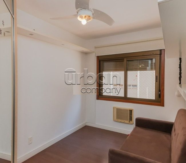 Apartamento Garden com 200m², 3 quartos, 1 suíte, 2 vagas, no bairro Petrópolis em Porto Alegre