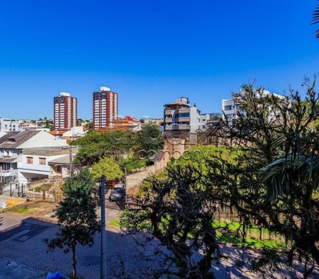 Apartamento com 85m², 2 quartos, 1 suíte, 2 vagas, no bairro Chácara das Pedras em Porto Alegre