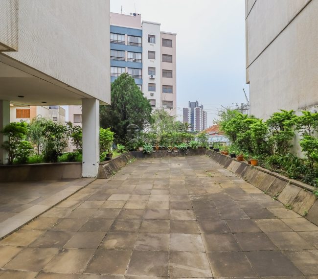 Apartamento Garden com 98m², 3 quartos, 2 vagas, no bairro Petrópolis em Porto Alegre