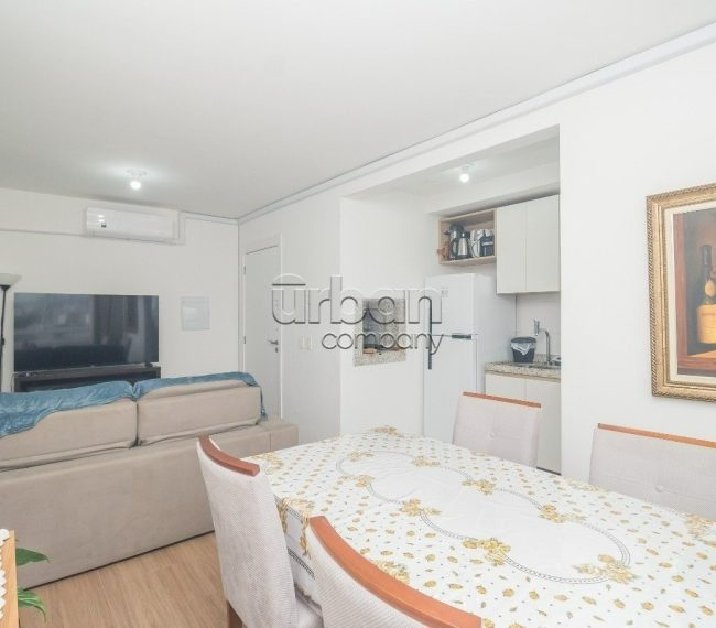 Apartamento com 67m², 3 quartos, 1 suíte, 1 vaga, no bairro Passo da Areia em Porto Alegre