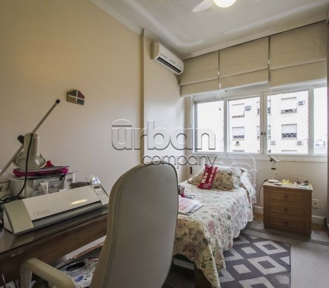 Apartamento com 155m², 4 quartos, 1 suíte, 1 vaga, no bairro Bom Fim em Porto Alegre