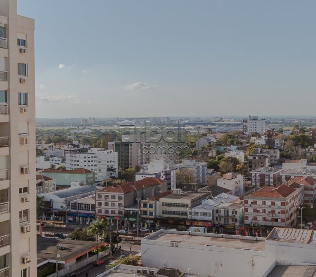 Apartamento com 83m², 3 quartos, 1 suíte, 1 vaga, no bairro Passo da Areia em Porto Alegre