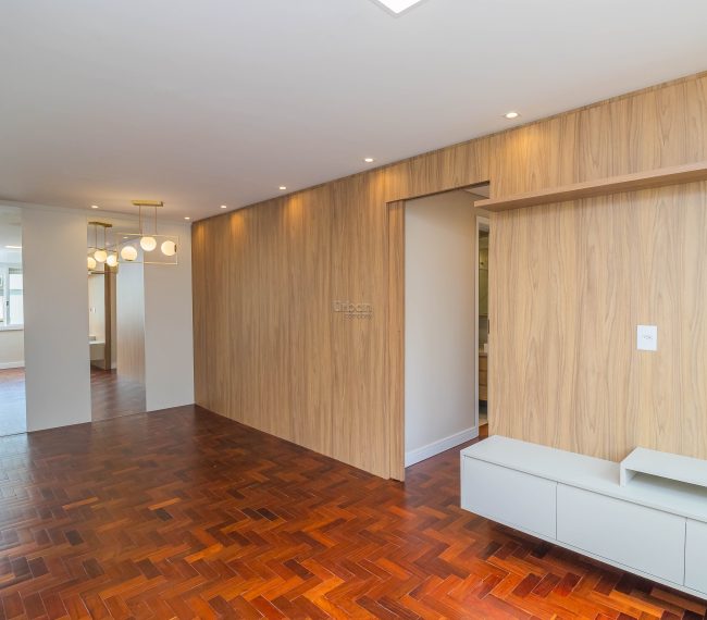 Apartamento com 95m², 3 quartos, 1 suíte, 1 vaga, no bairro Auxiliadora em Porto Alegre