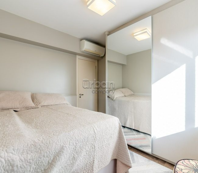 Apartamento com 129m², 3 quartos, 3 suítes, 2 vagas, no bairro Jardim Europa em Porto Alegre