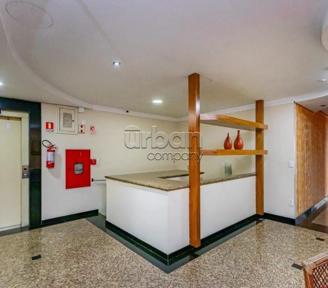 Apartamento com 64m², 2 quartos, 1 vaga, no bairro Passo da Areia em Porto Alegre