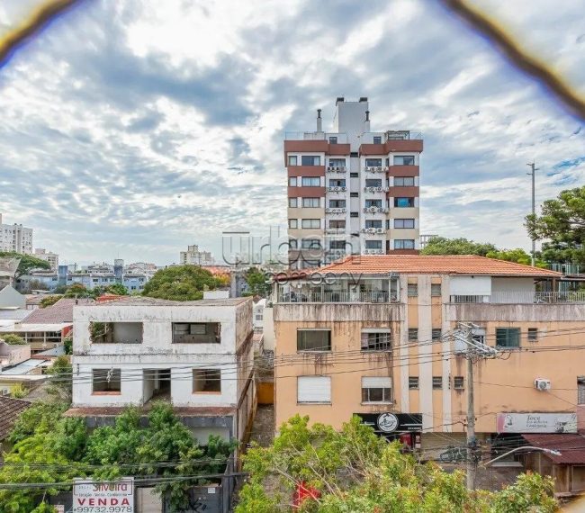 Apartamento com 64m², 2 quartos, 1 vaga, no bairro Passo da Areia em Porto Alegre