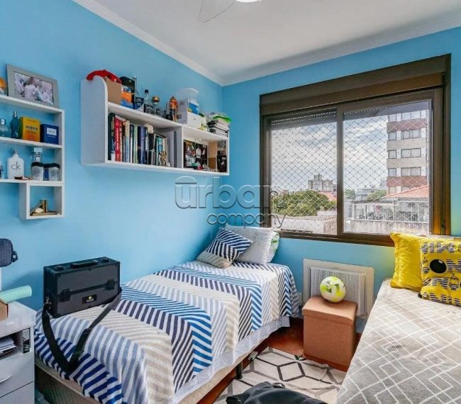 Apartamento com 64m², 2 quartos, 1 vaga, no bairro Passo da Areia em Porto Alegre