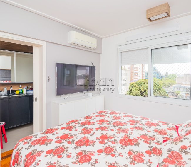 Apartamento com 92m², 4 quartos, 1 suíte, 1 vaga, no bairro Santana em Porto Alegre