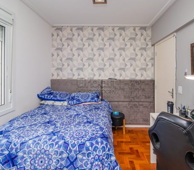 Apartamento com 92m², 4 quartos, 1 suíte, 1 vaga, no bairro Santana em Porto Alegre