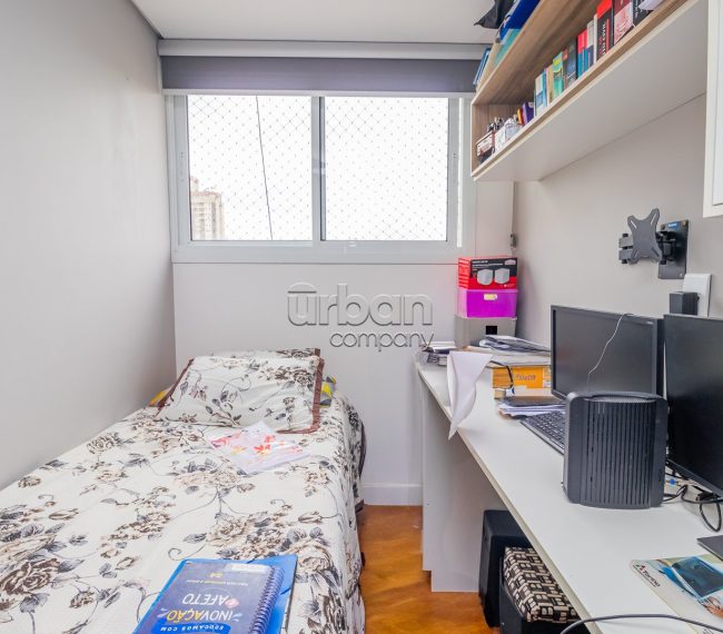 Apartamento com 92m², 4 quartos, 1 suíte, 1 vaga, no bairro Santana em Porto Alegre