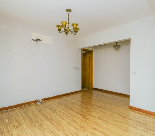 Apartamento com 288m², 3 quartos, 1 suíte, 2 vagas, no bairro Petrópolis em Porto Alegre