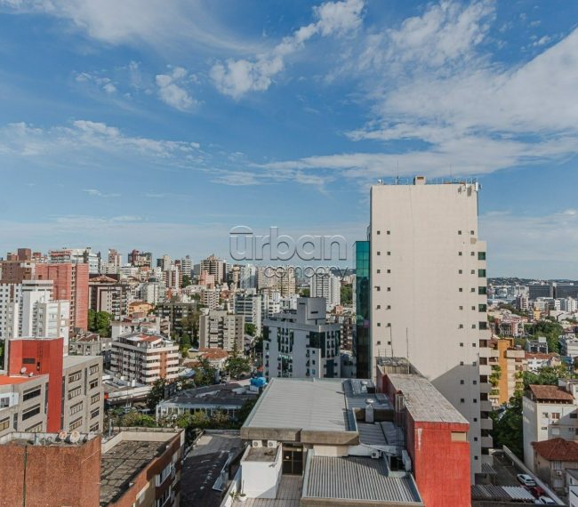 Apartamento com 81m², 2 quartos, 1 suíte, 2 vagas, no bairro Moinhos de Vento em Porto Alegre