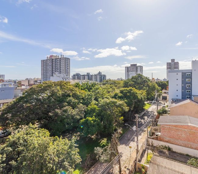 Apartamento com 64m², 2 quartos, 1 suíte, 1 vaga, no bairro Vila Ipiranga em Porto Alegre