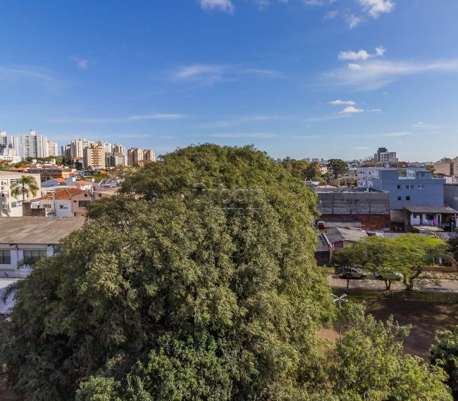 Apartamento com 64m², 2 quartos, 1 suíte, 1 vaga, no bairro Vila Ipiranga em Porto Alegre