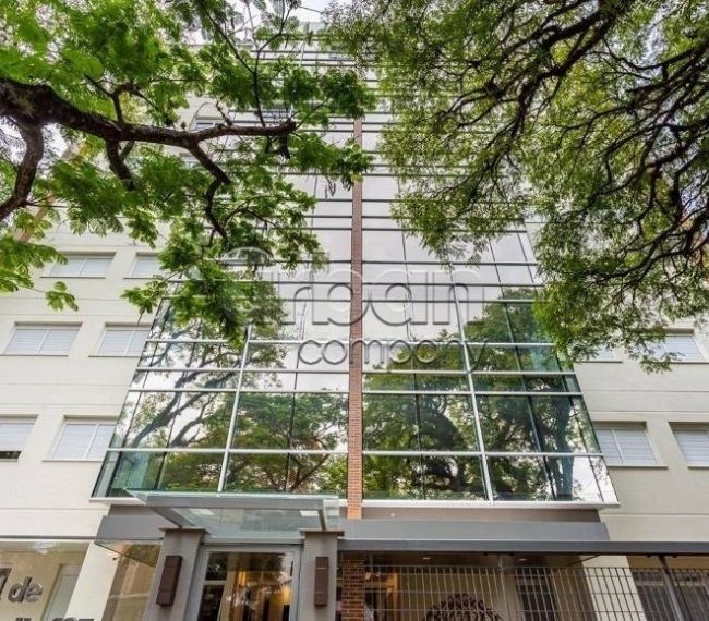 Apartamento com 104m², 3 quartos, 1 suíte, 2 vagas, no bairro Petrópolis em Porto Alegre