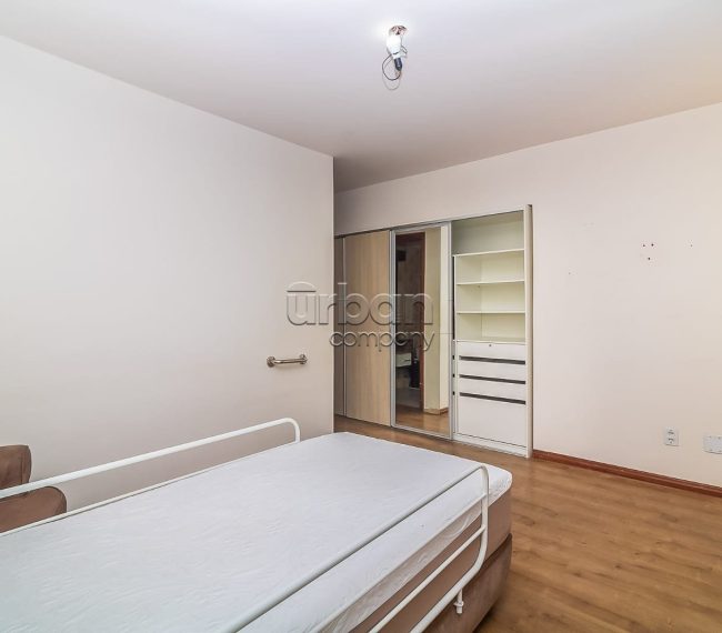 Apartamento com 114m², 3 quartos, 1 suíte, 1 vaga, no bairro Moinho de Vento em Porto Alegre