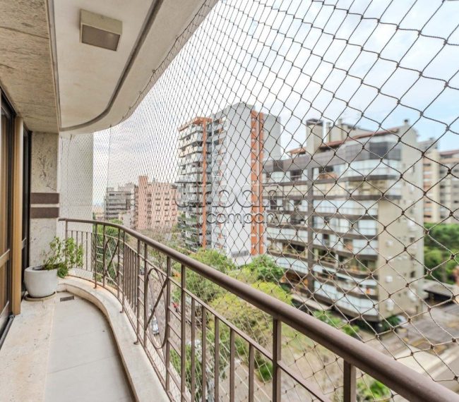 Apartamento com 263m², 3 quartos, 3 suítes, 4 vagas, no bairro Bela Vista em Porto Alegre