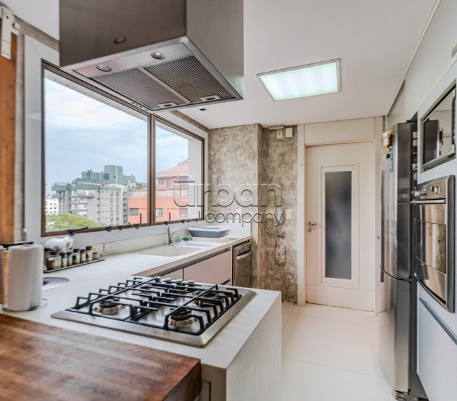 Apartamento com 263m², 3 quartos, 3 suítes, 4 vagas, no bairro Bela Vista em Porto Alegre