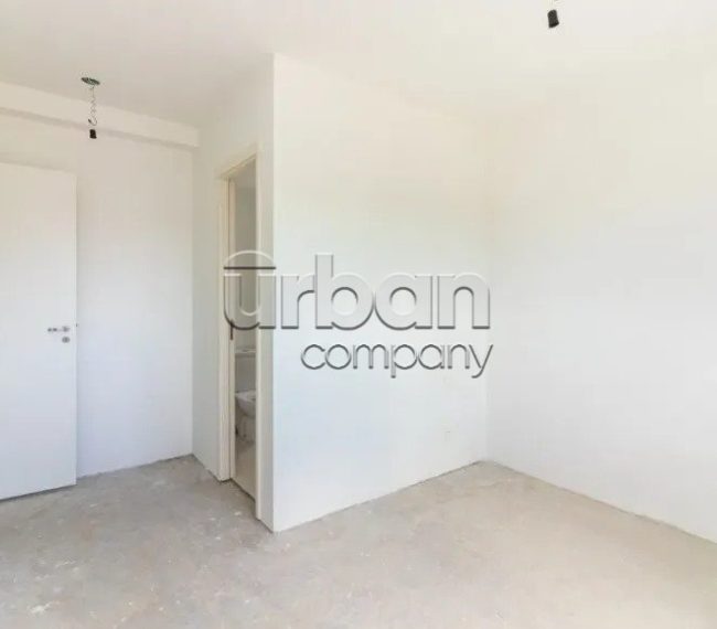 Apartamento com 75m², 3 quartos, 1 suíte, 1 vaga, no bairro Central Parque em Porto Alegre