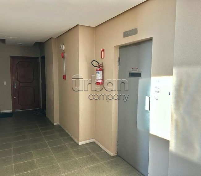 Sala com 37m², 1 vaga, no bairro Moinhos de Vento em Porto Alegre