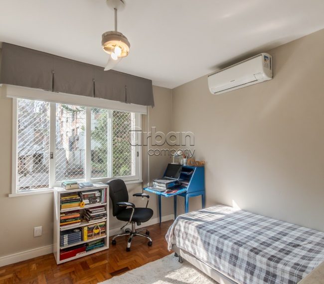 Apartamento com 103m², 3 quartos, 1 suíte, 1 vaga, no bairro Petrópolis em Porto Alegre