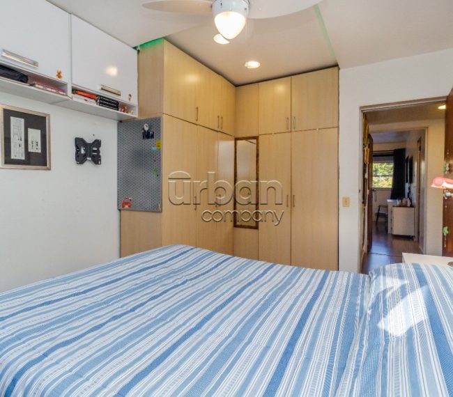 Apartamento com 138m², 3 quartos, 1 suíte, 2 vagas, no bairro Petrópolis em Porto Alegre