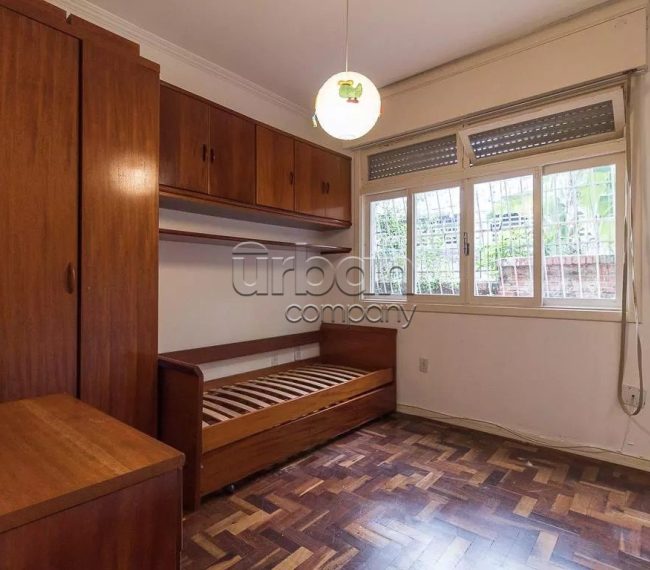 Apartamento com 126m², 3 quartos, 1 suíte, 1 vaga, no bairro Moinhos de Vento em Porto Alegre