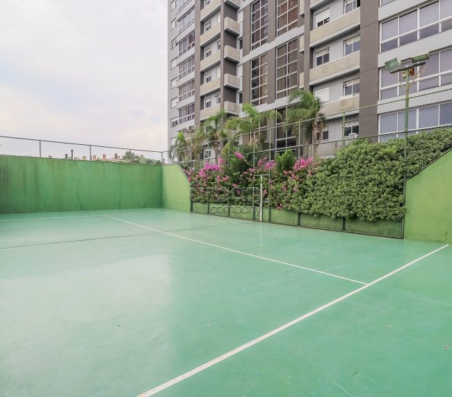 Apartamento com 83m², 2 quartos, 1 suíte, 2 vagas, no bairro Central Parque em Porto Alegre