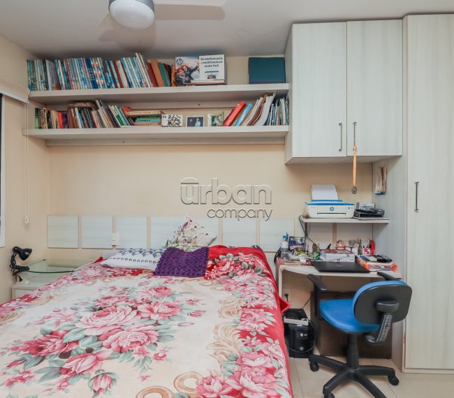 Apartamento com 81m², 3 quartos, 1 suíte, 2 vagas, no bairro Jardim Botânico em Porto Alegre