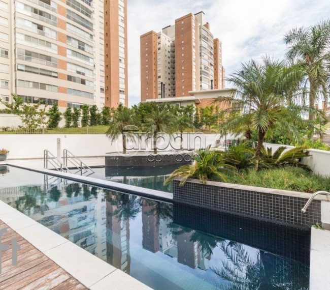 Apartamento com 83m², 2 quartos, 2 vagas, no bairro Central Parque em Porto Alegre