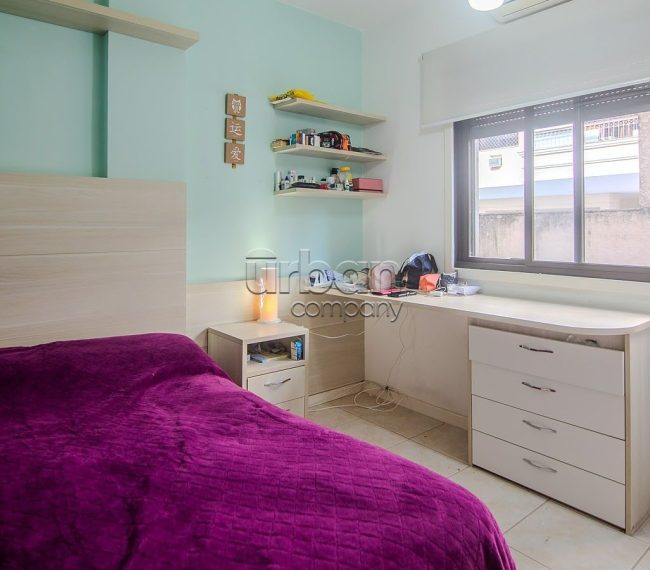 Apartamento com 65m², 2 quartos, 1 suíte, 1 vaga, no bairro Mont Serrat em Porto Alegre