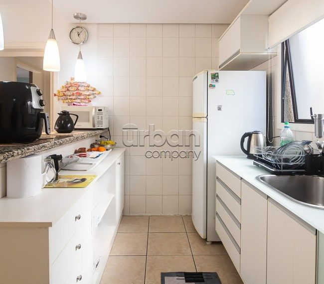 Apartamento com 65m², 2 quartos, 1 suíte, 1 vaga, no bairro Mont Serrat em Porto Alegre