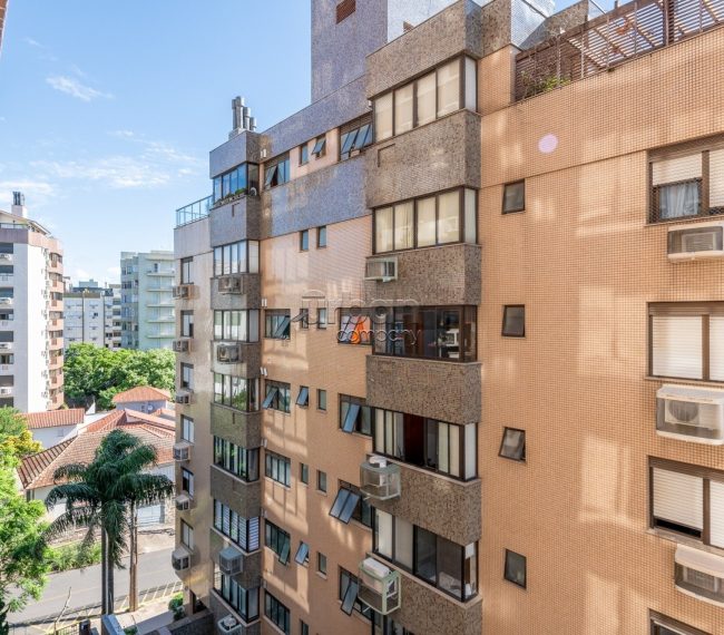 Apartamento com 80m², 2 quartos, 1 suíte, 2 vagas, no bairro Higienópolis em Porto Alegre