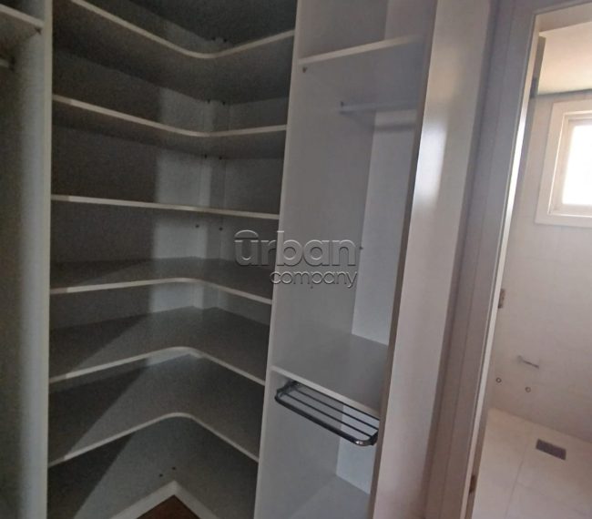 Apartamento com 141m², 3 quartos, 1 suíte, 3 vagas, no bairro Jardim Botânico em Porto Alegre