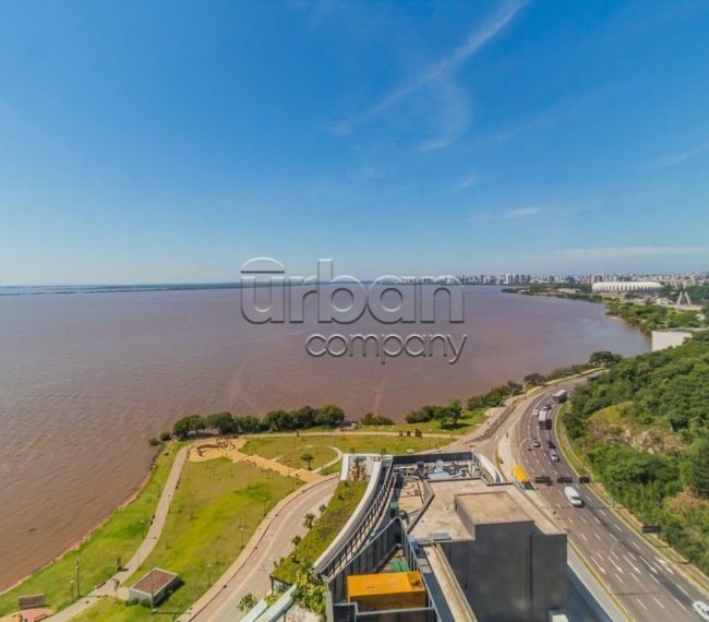 Sala com 34m², no bairro Praia de Belas em Porto Alegre