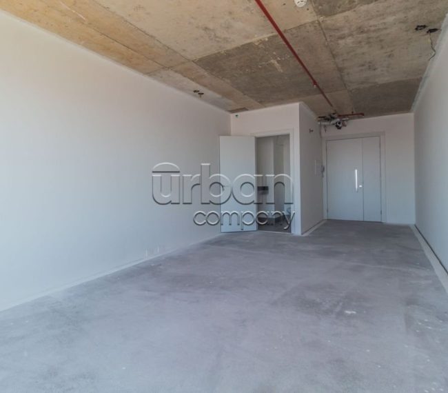 Sala com 34m², no bairro Praia de Belas em Porto Alegre