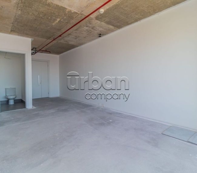 Sala com 34m², no bairro Praia de Belas em Porto Alegre