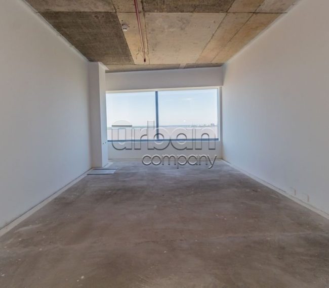 Sala com 34m², no bairro Praia de Belas em Porto Alegre