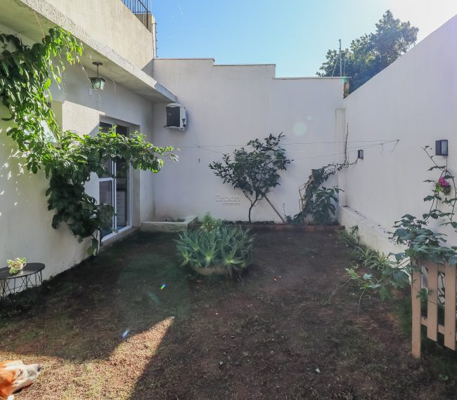 Casa com 153m², 2 quartos, 2 suítes, 2 vagas, no bairro Vila Ipiranga em Porto Alegre