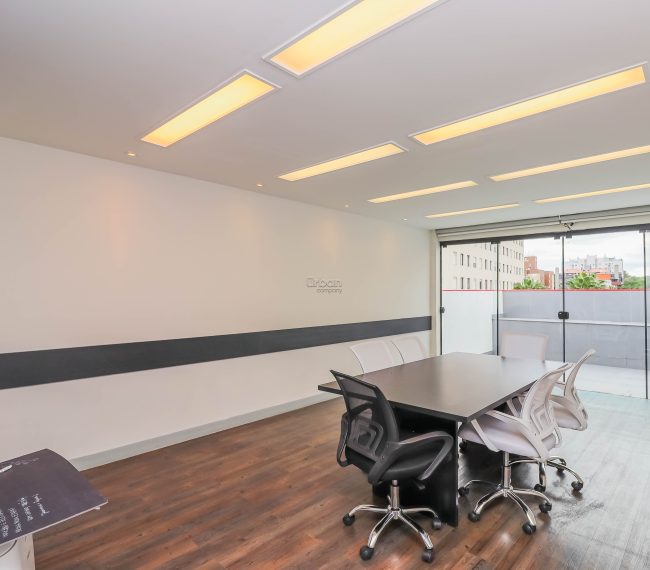 Coworking com 205m², 2 vagas, no bairro Auxiliadora em Porto Alegre